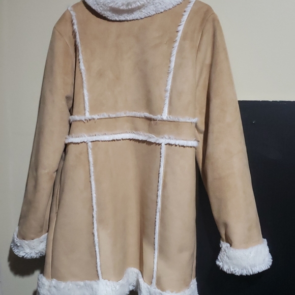 Girl coat by Gymboree - Picture 5 of 6